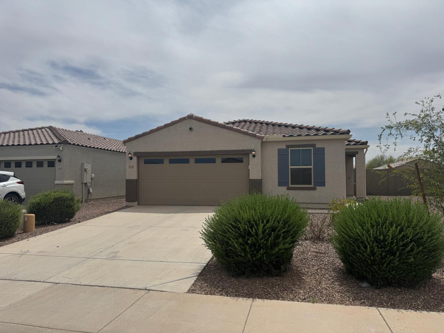 1633 W Pinkley Court