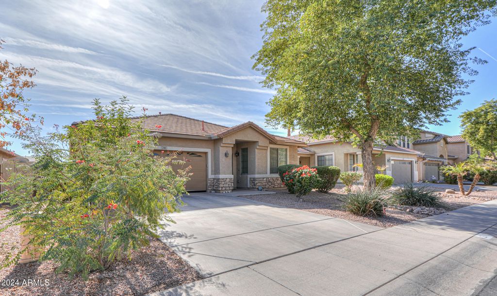 Photo of 241 W Atlantic Drive, Casa Grande, AZ 85122 (MLS # 6846083)