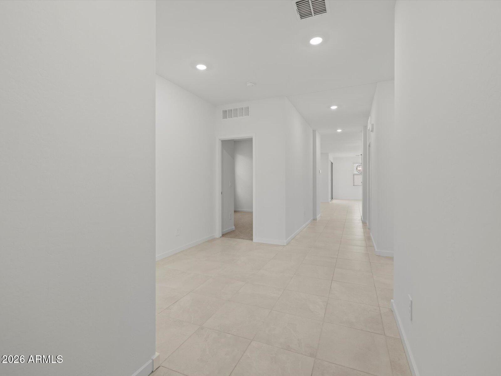 15913 W COTTONTAIL Lane