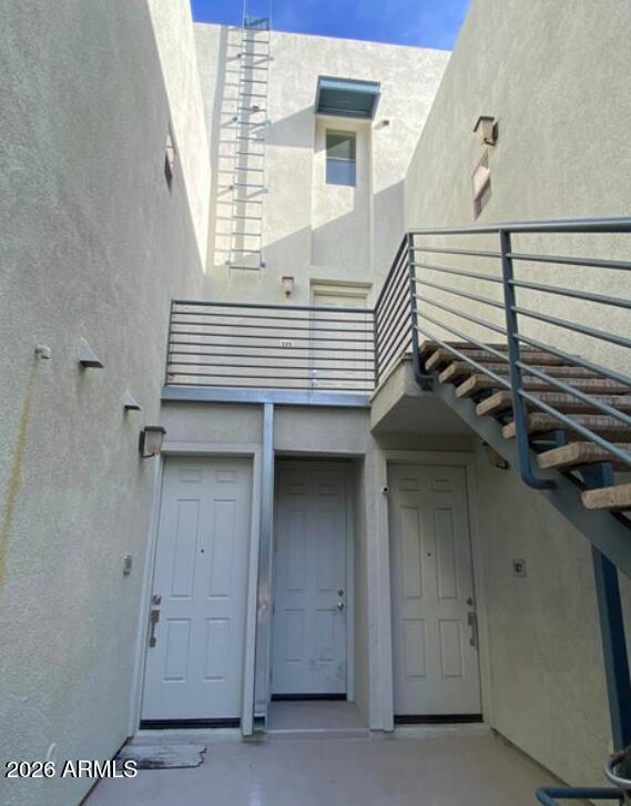 615 E Portland 225