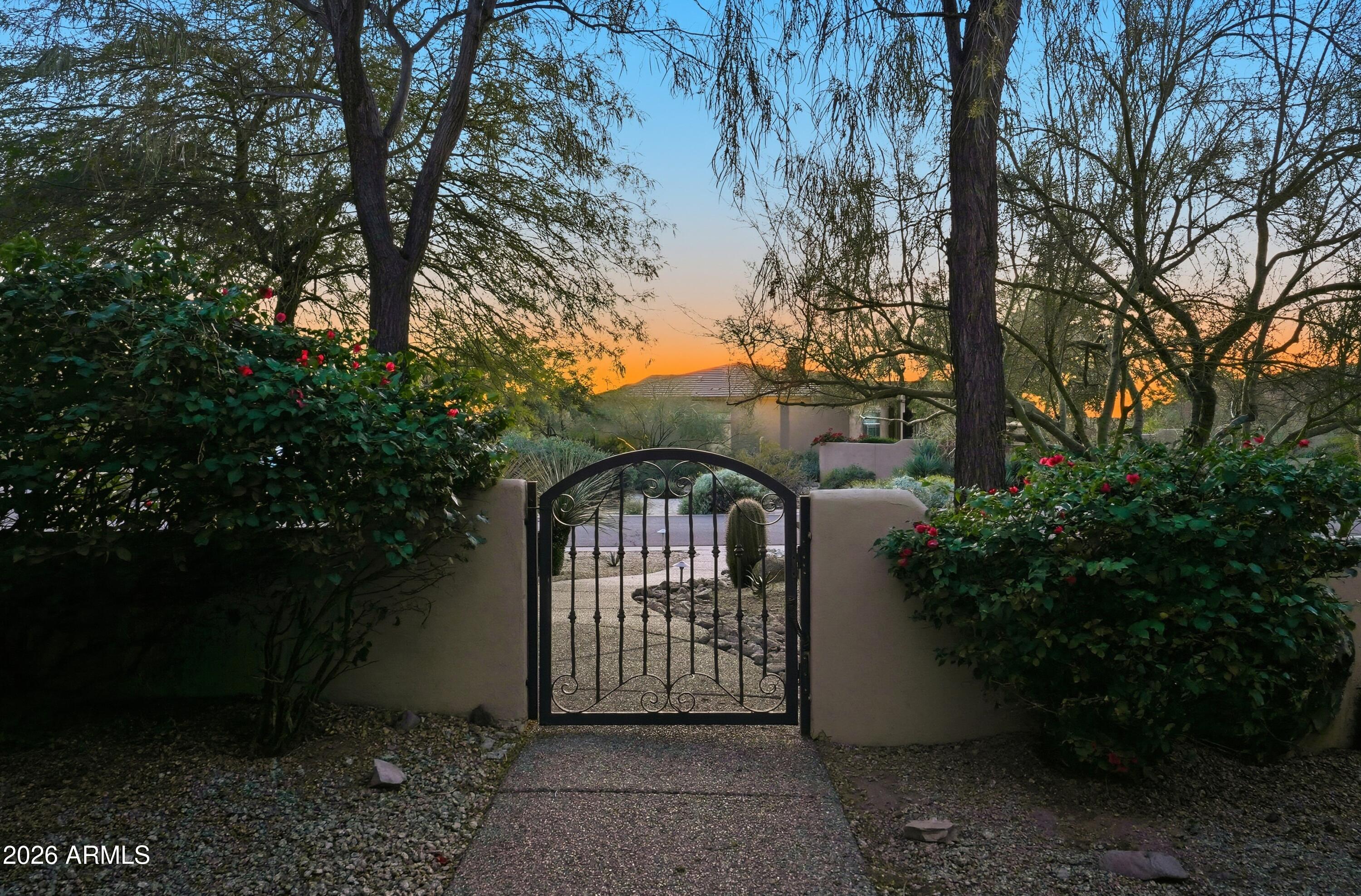 8392 E ARROYO HONDO Road