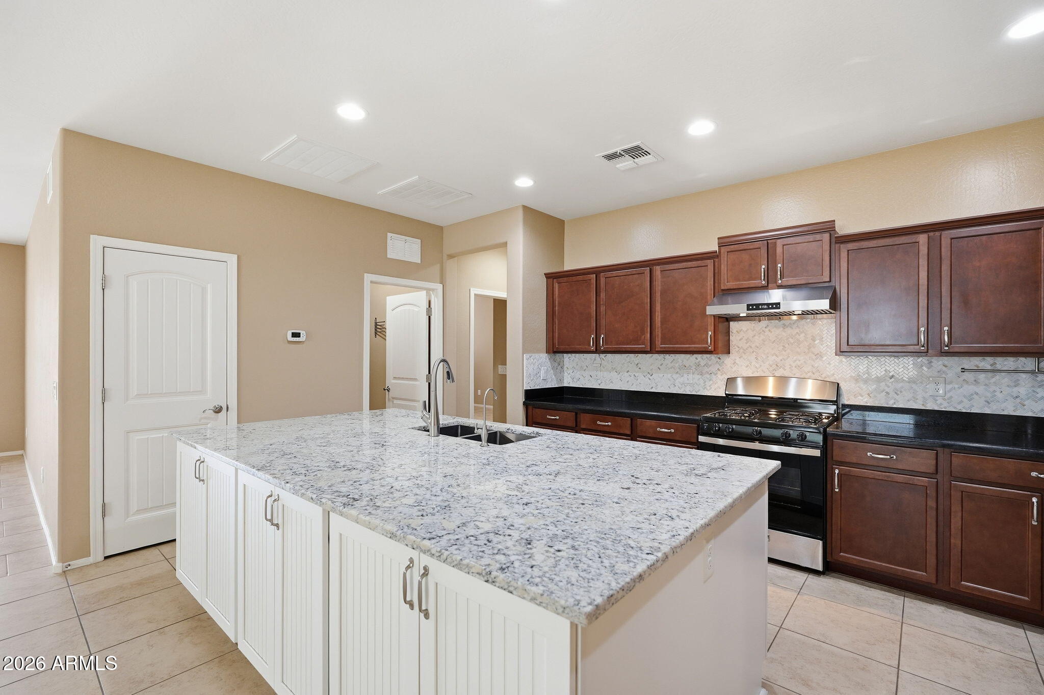 2418 W ANGEL Way