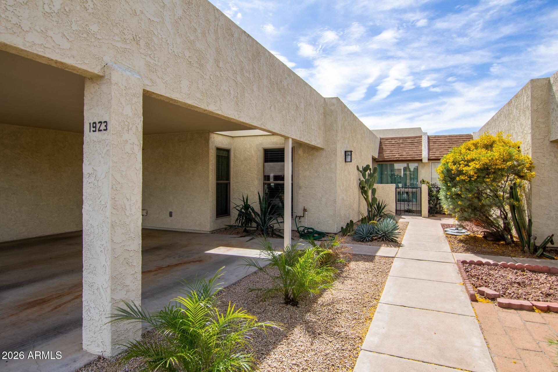 1923 E Duke Drive