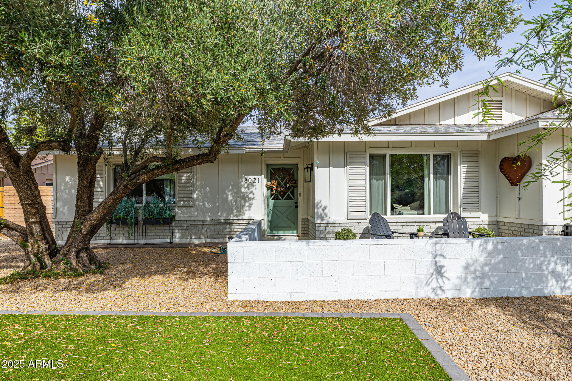 8021 N 16TH Drive
