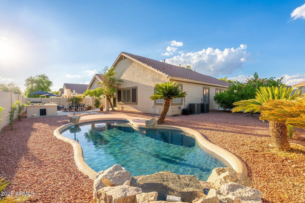 Photo of 8809 W Hayward Avenue, Glendale, AZ 85305 (MLS # 6922957)