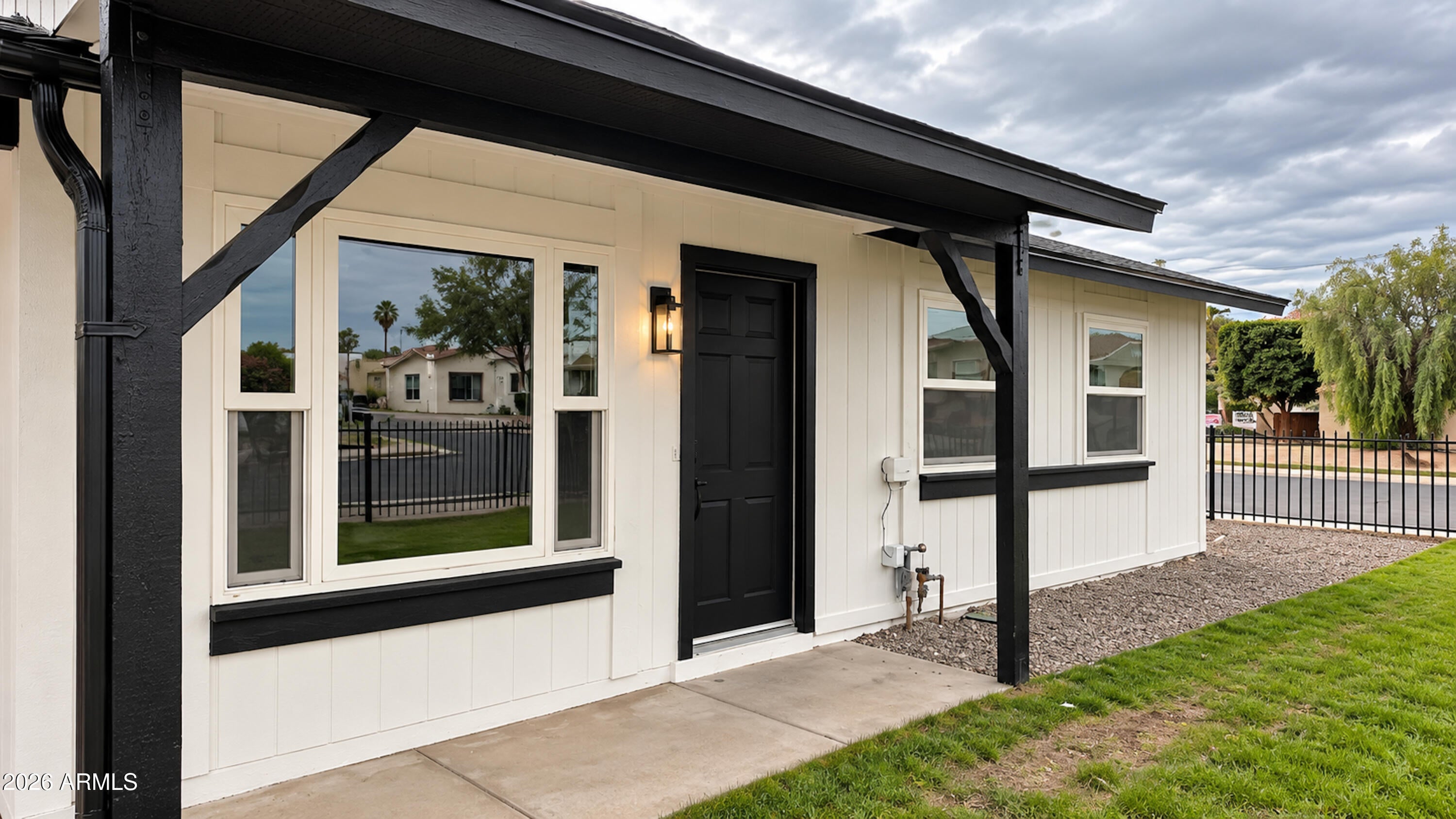 Properties 2 4627 S HANNA Drive