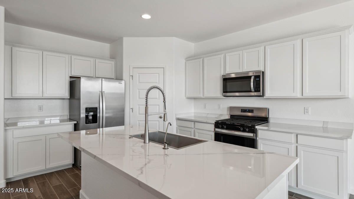 6054 E Ivory Coast Drive