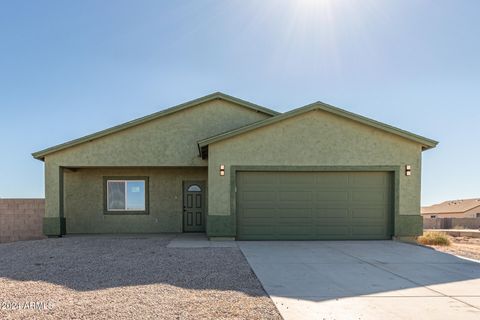 A home in Arizona City