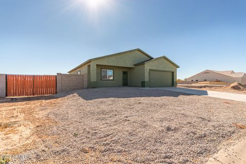 A home in Arizona City