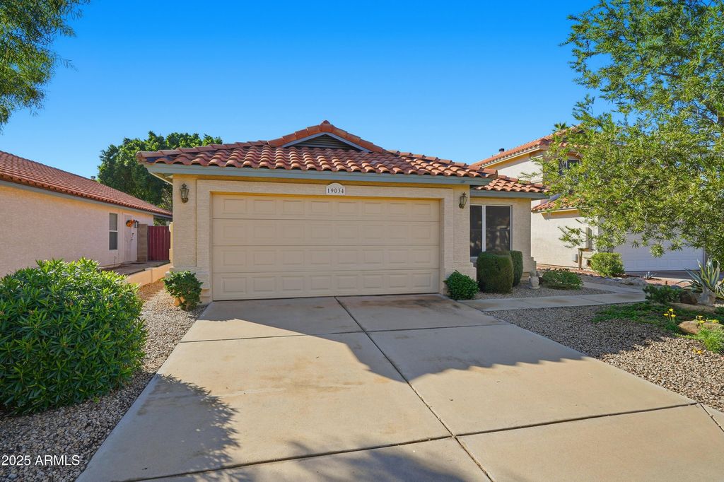 Photo of 19034 N 76th Avenue, Glendale, AZ 85308 (MLS # 6951683)