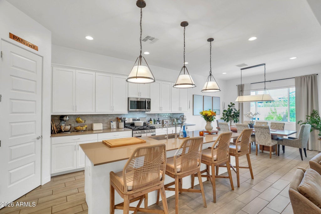 Photo of 7696 W Honeysuckle Drive, Peoria, AZ 85383 (MLS # 7083800)