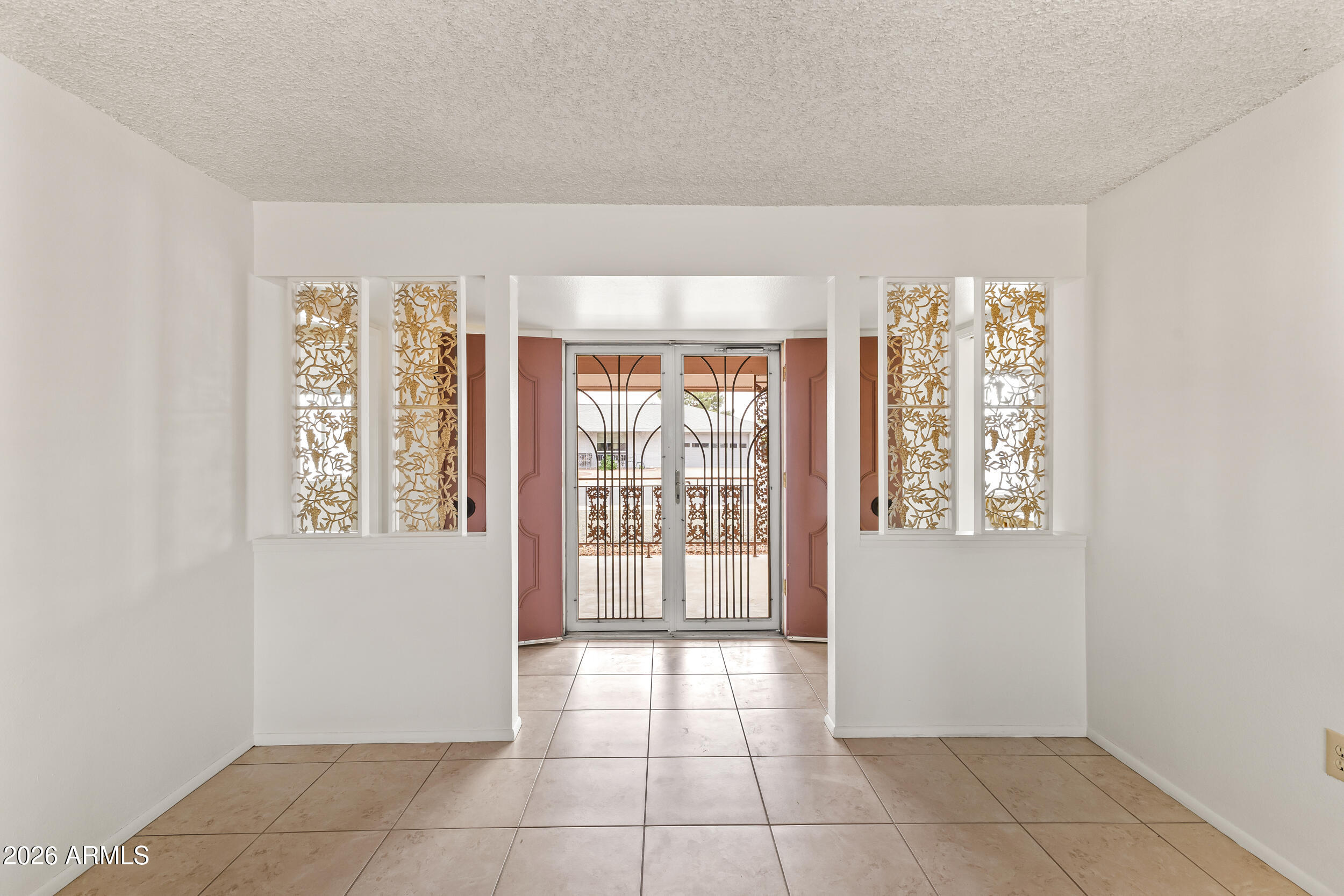 9904 W SHIPROCK Drive