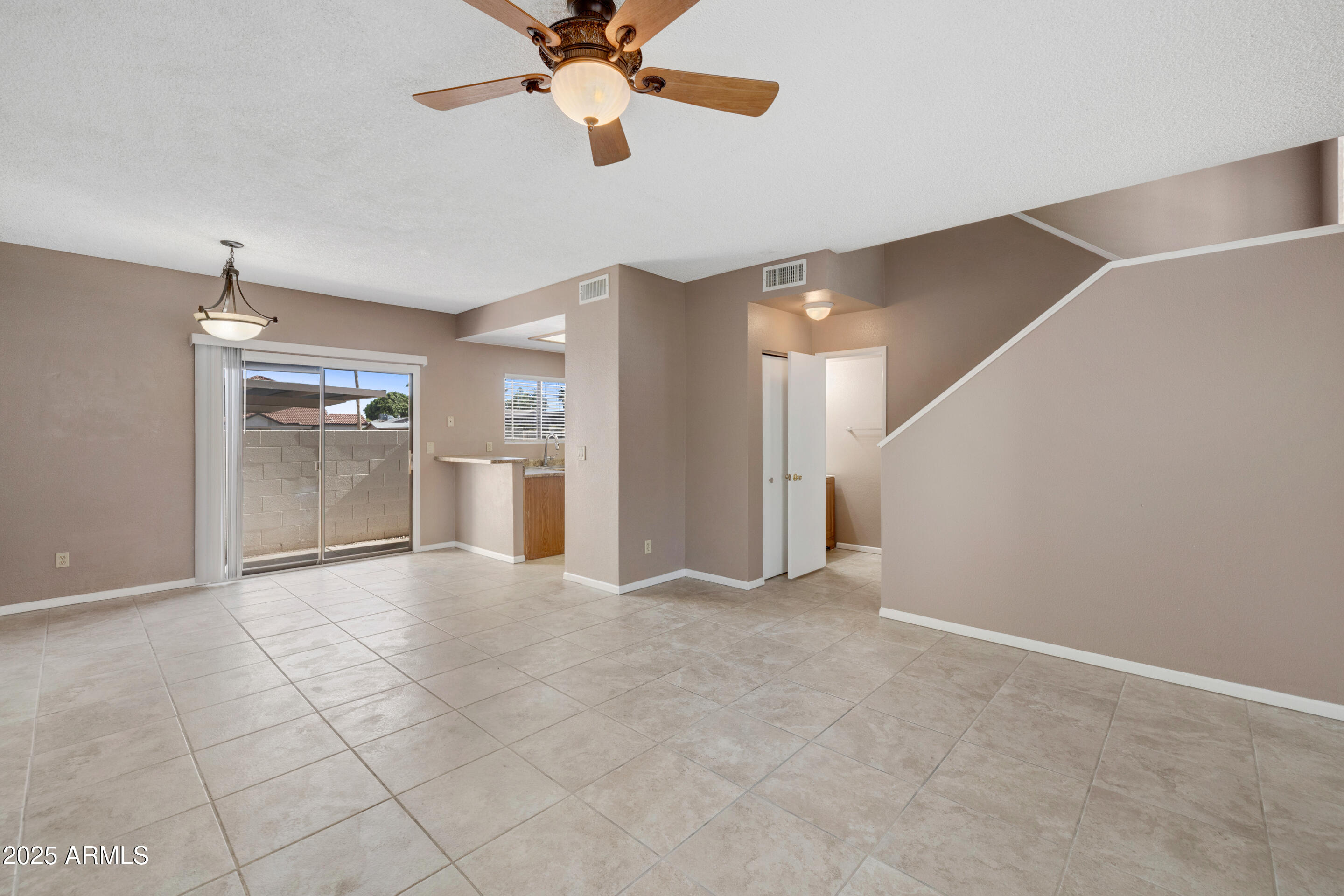 2986 N OREGON Street 7