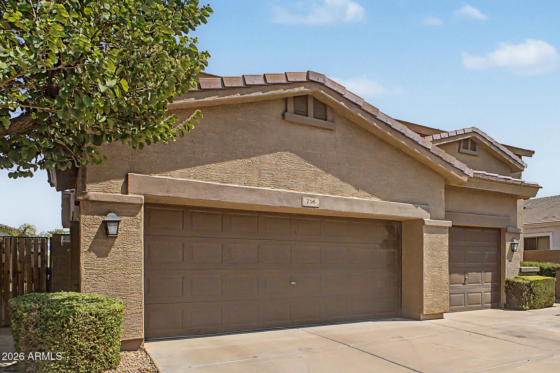 738 E SCORPIO Place