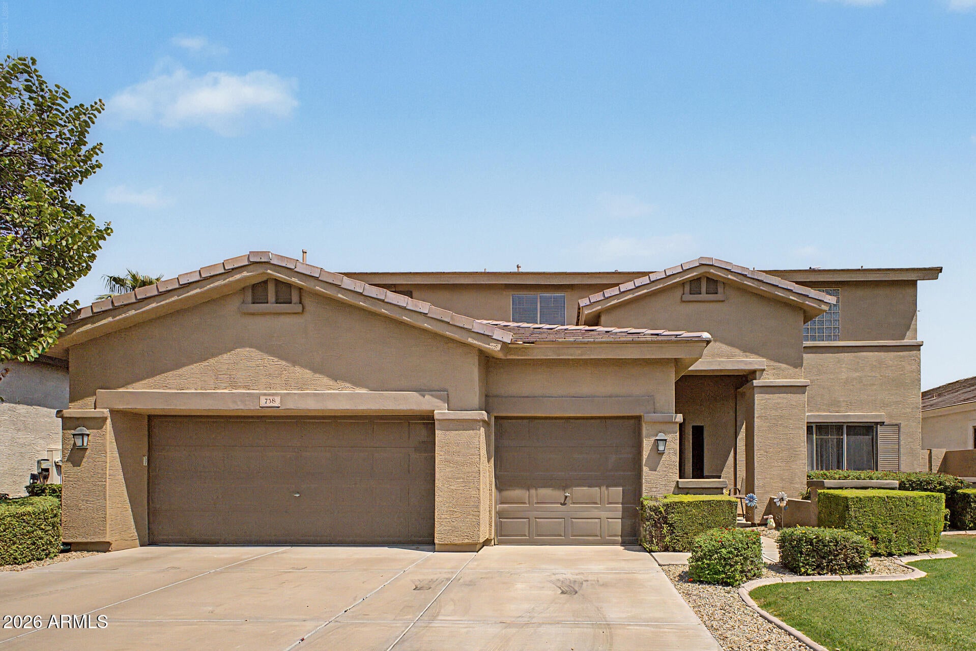 738 E SCORPIO Place