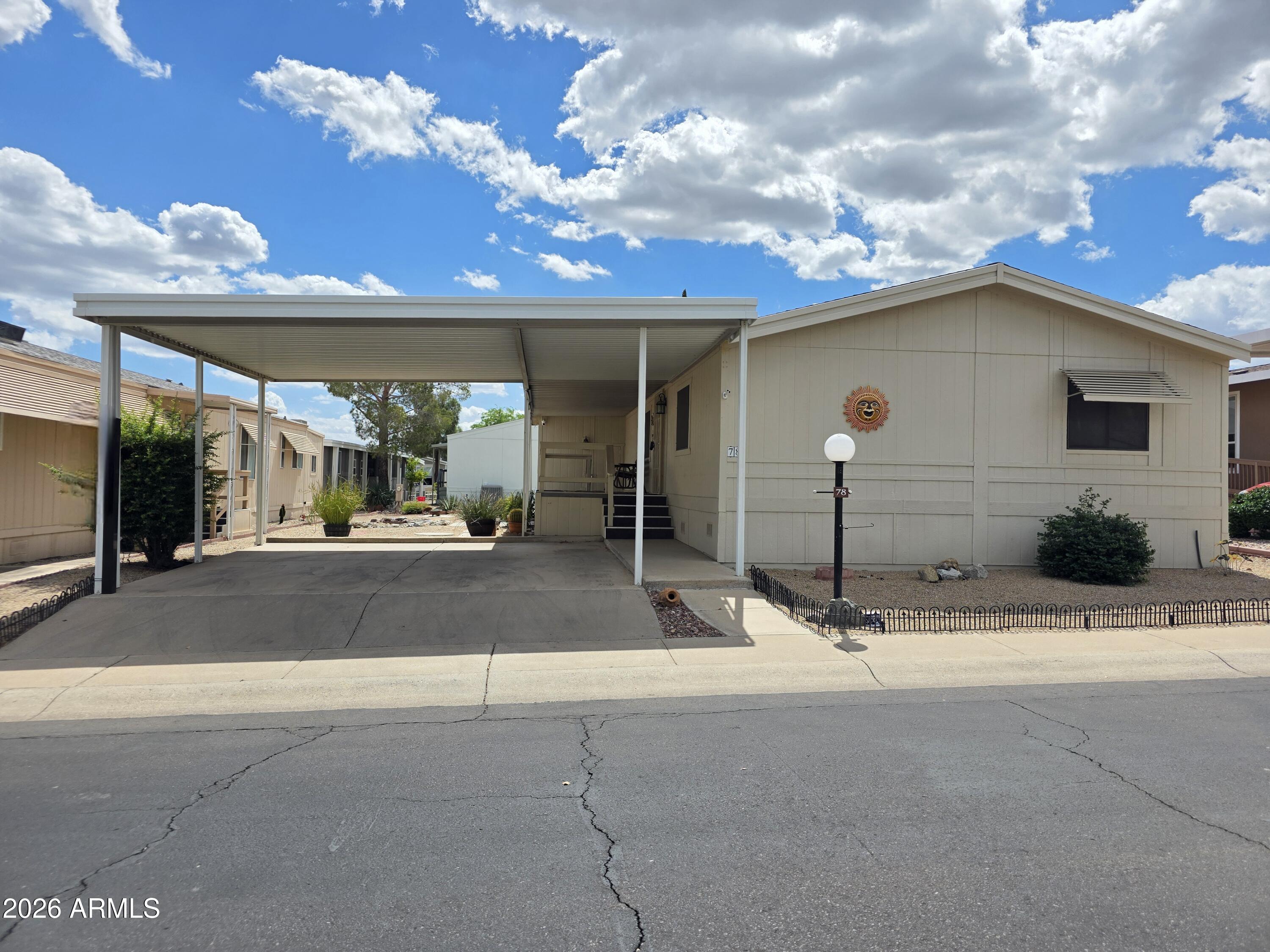 2233 E BEHREND Drive 78