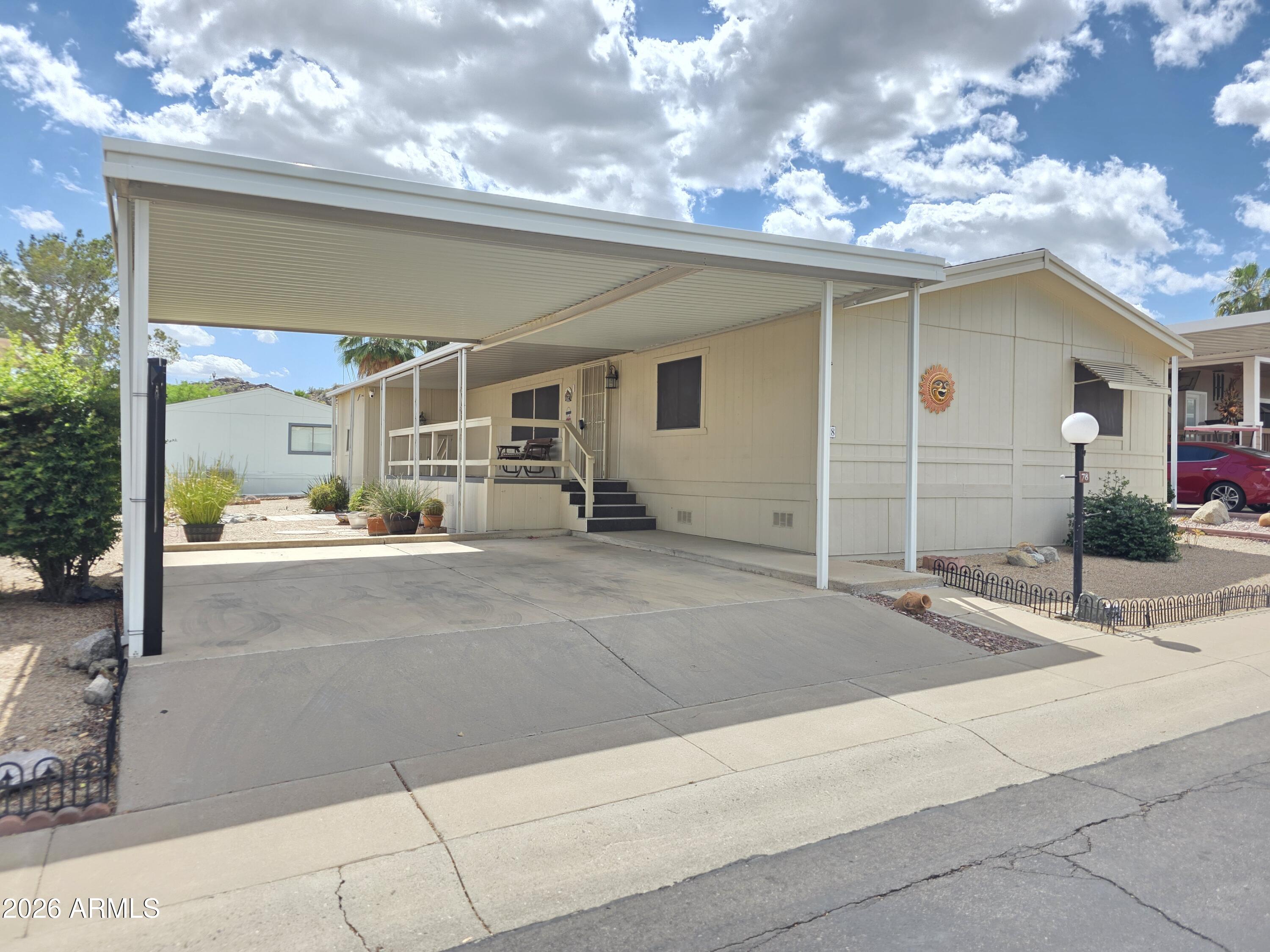 2233 E BEHREND Drive 78