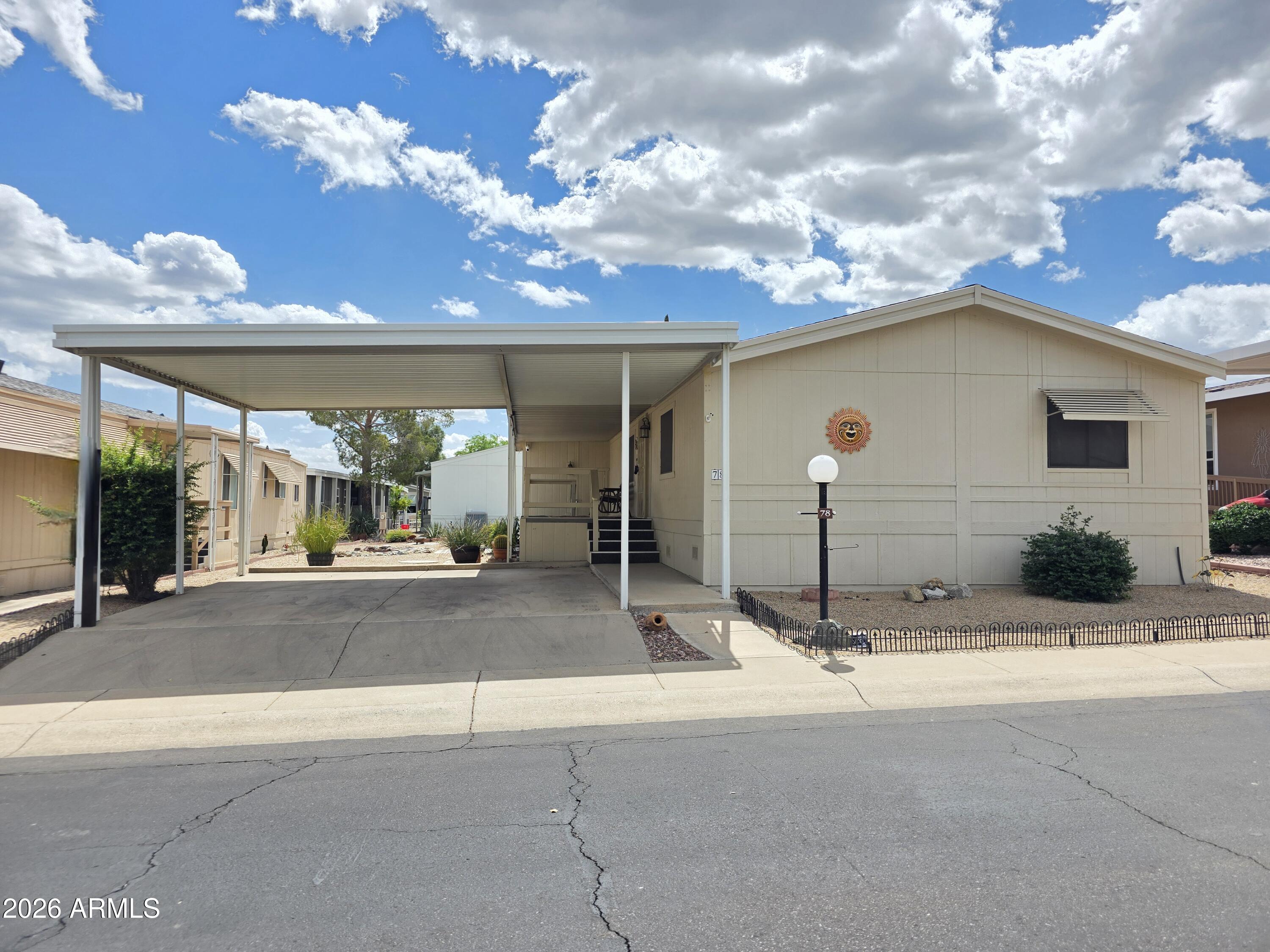 2233 E BEHREND Drive 78