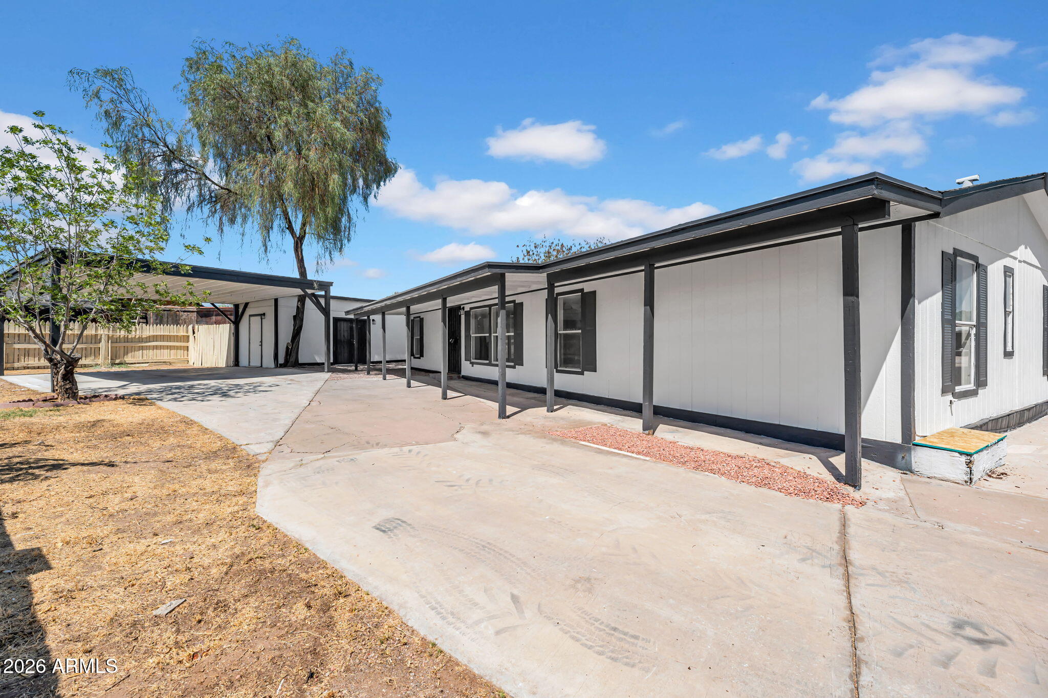 322 E WAGONER Road
