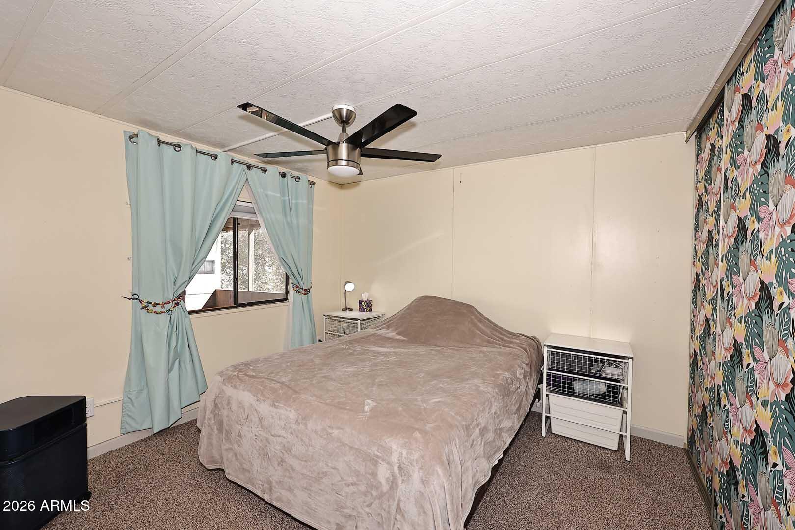 9302 E Broadway Road 076