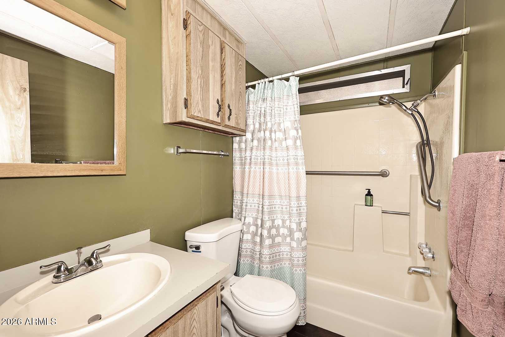 9302 E Broadway Road 076