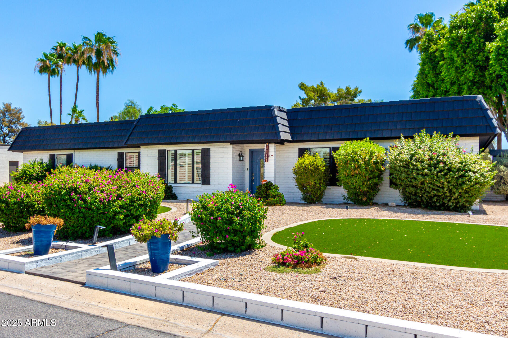 980 CASTILLO Drive E