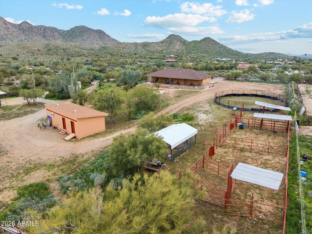 Photo of 39611 N 26th Street, Cave Creek, AZ 85331 (MLS # 6975437)