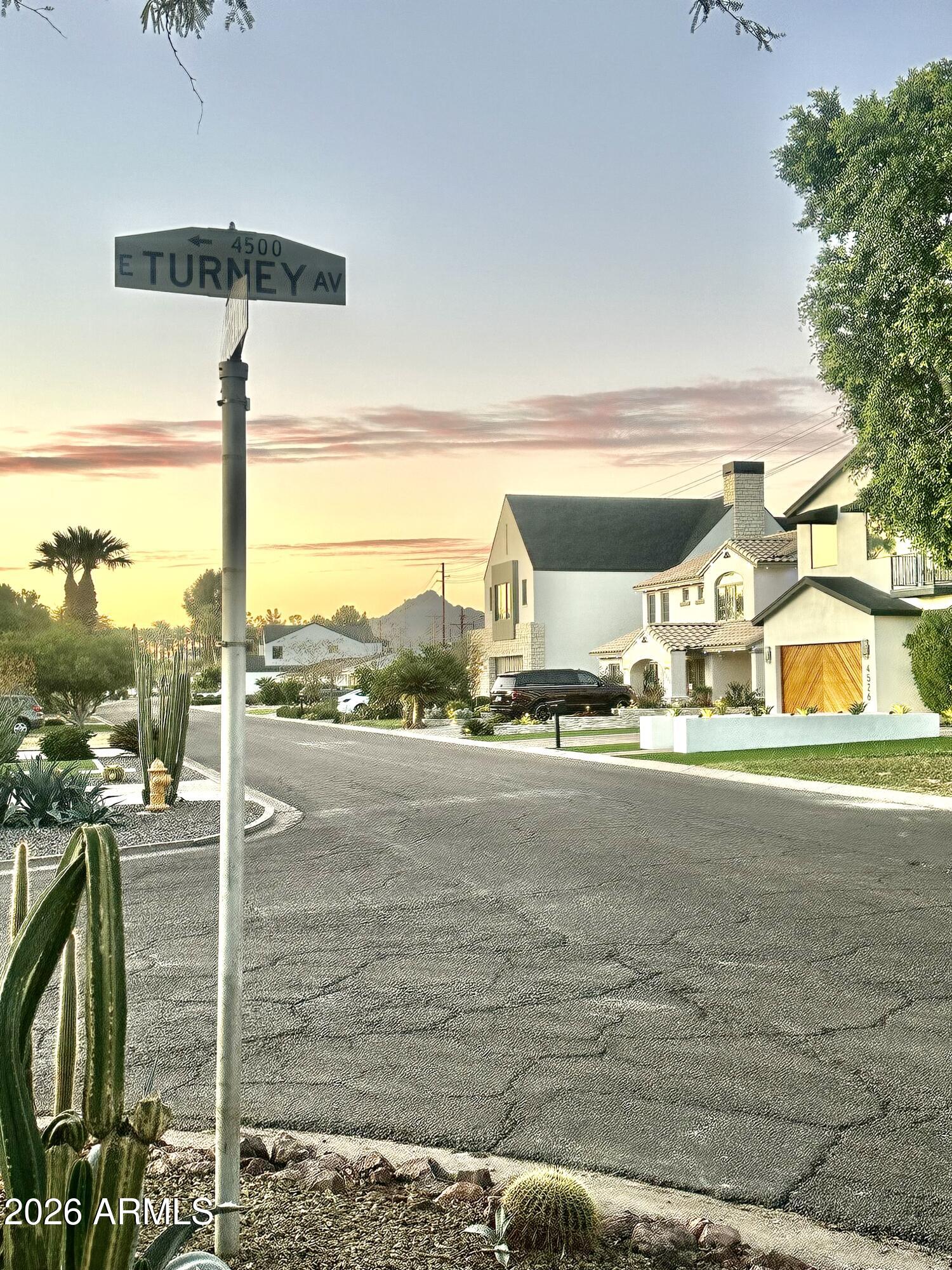 4535 E CAMPBELL Avenue