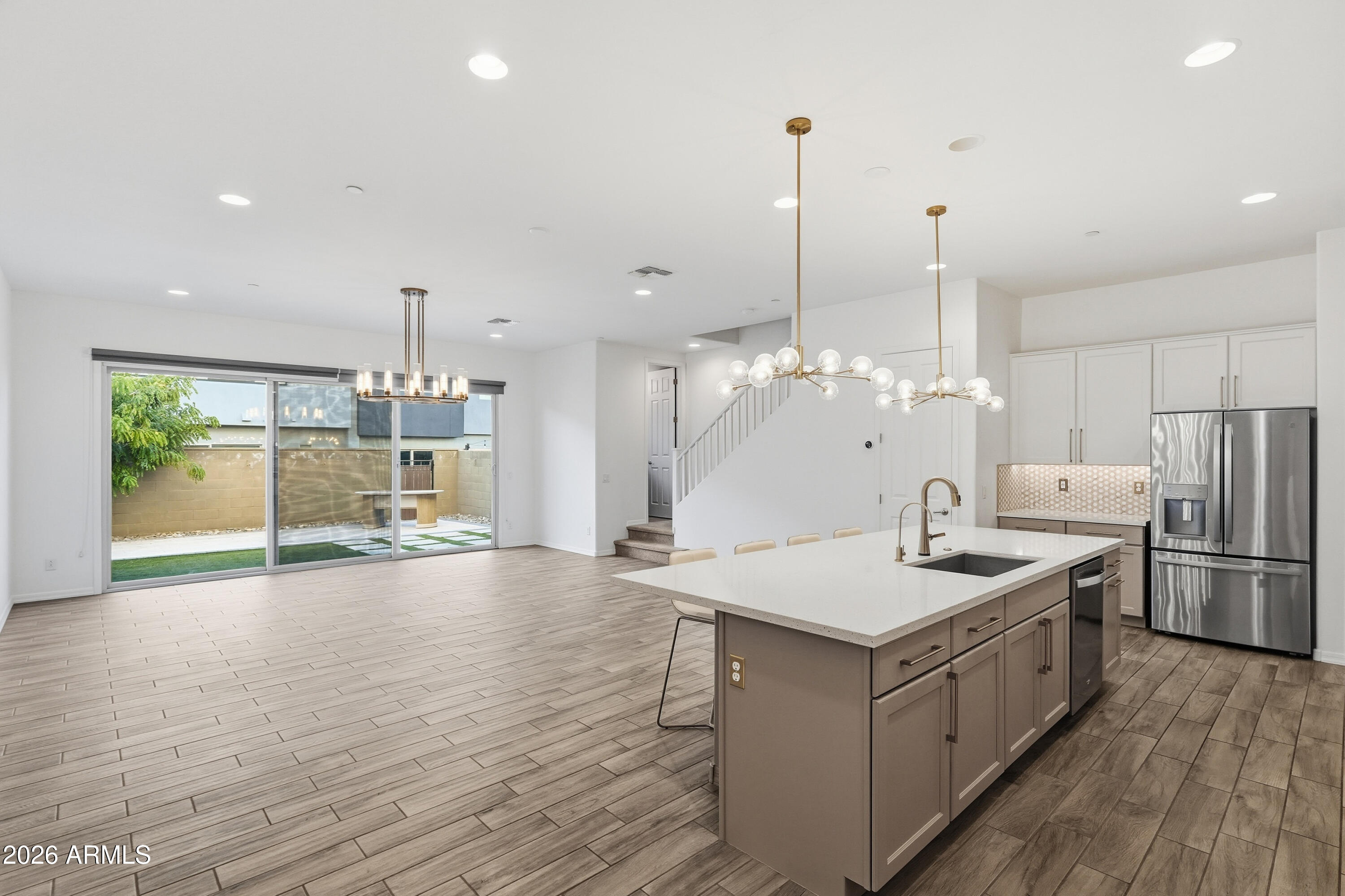 1973 W KINFIELD Trail