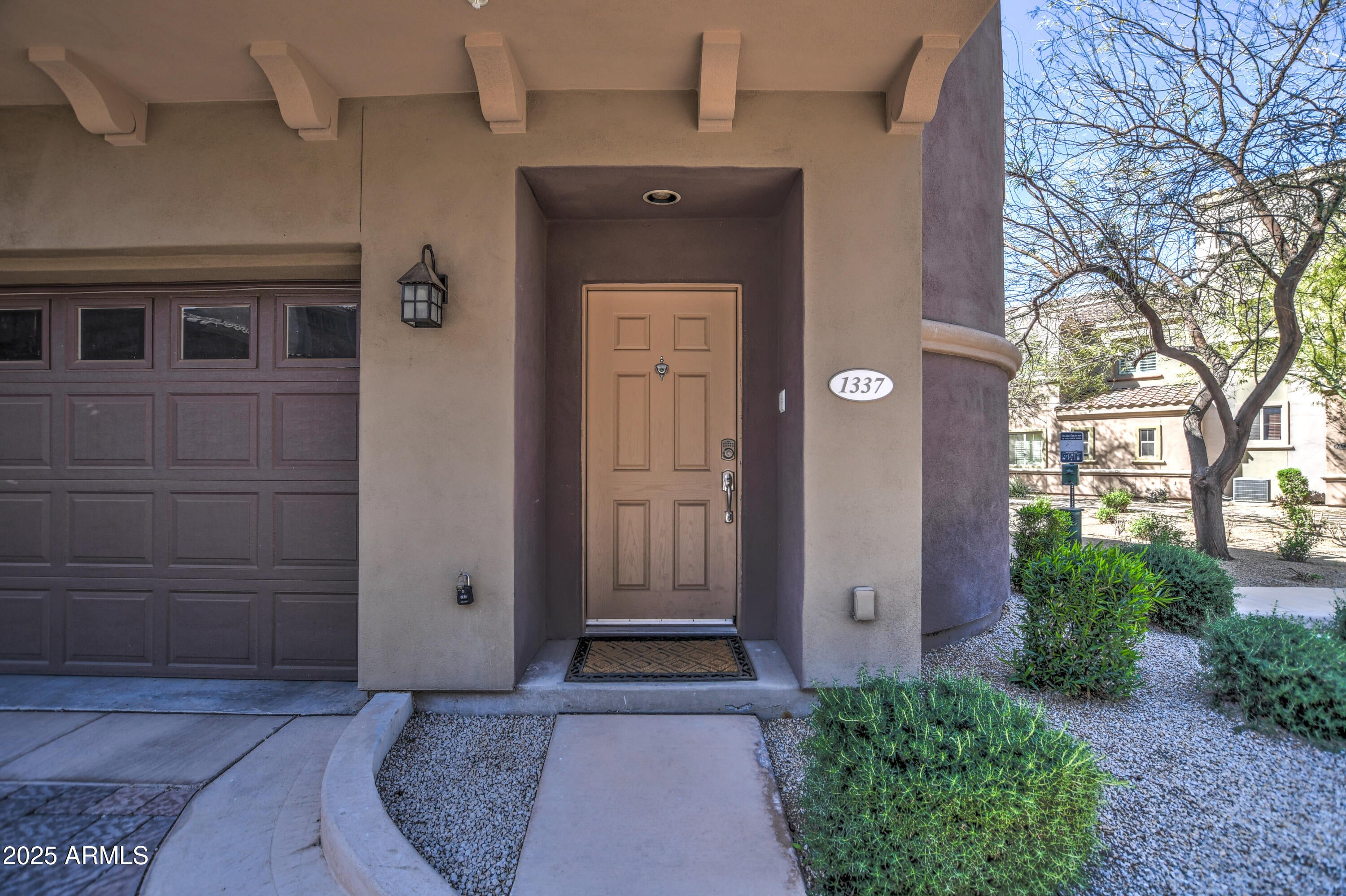 3935 E Rough Rider Road Unit 1337