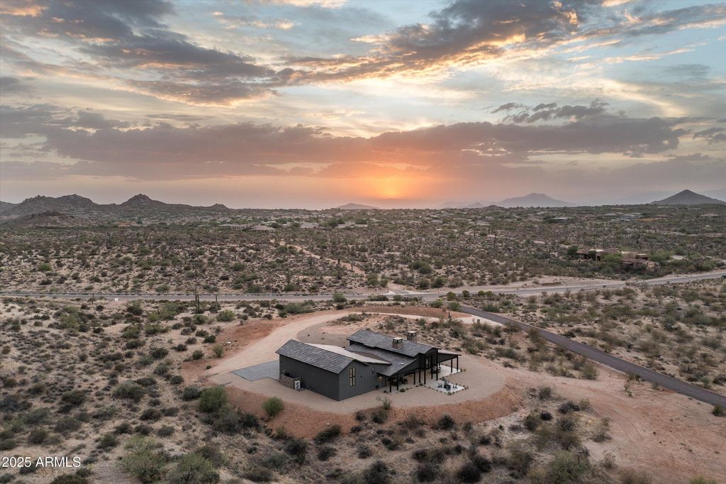 Photo of 11817 E Oberlin Way, Scottsdale, AZ 85262 (MLS # 6913921)