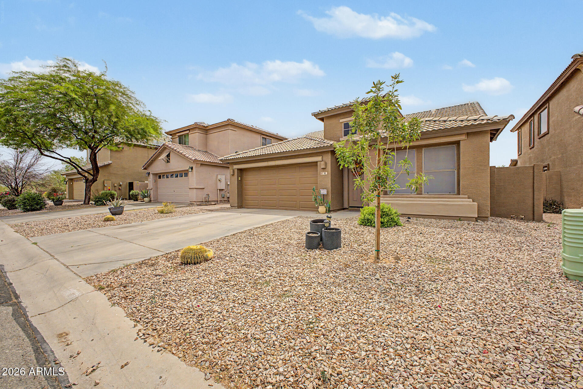 99 W YELLOW BEE Drive