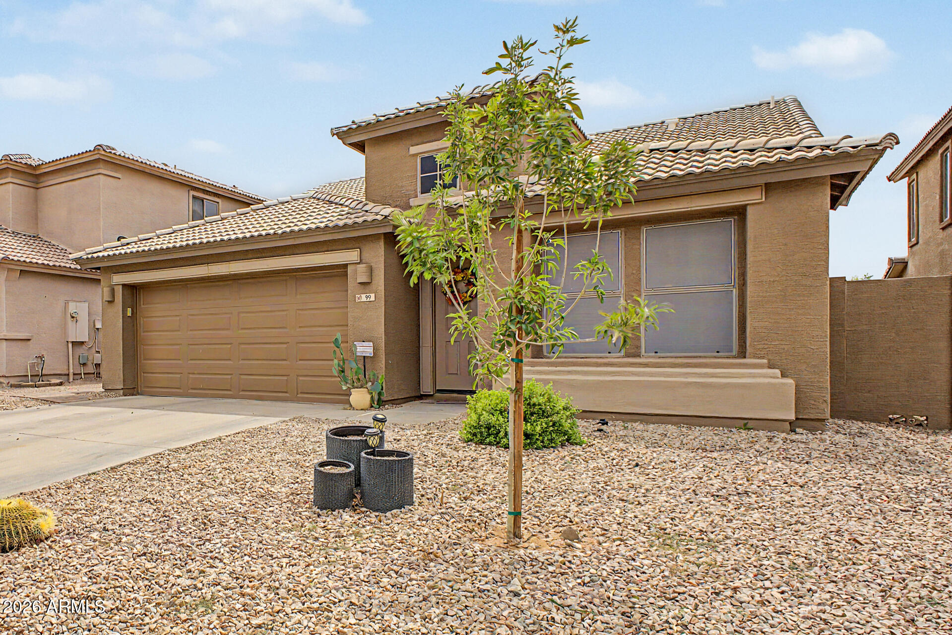 99 W YELLOW BEE Drive