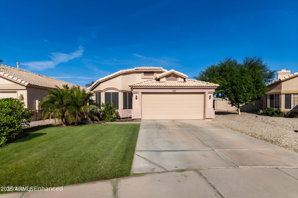 Photo of 106 W Smoke Tree Road, Gilbert, AZ 85233 (MLS # 6961899)
