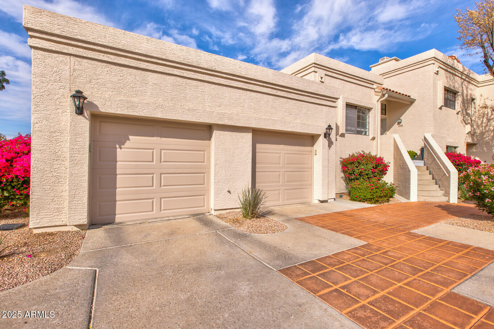 7800 E LINCOLN Drive 1096