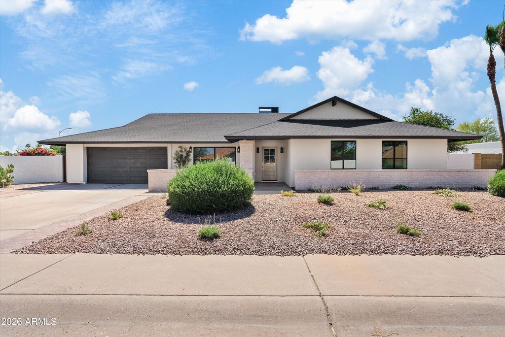 Photo of 10200 N 77th Street, Scottsdale, AZ 85258 (MLS # 7031280)