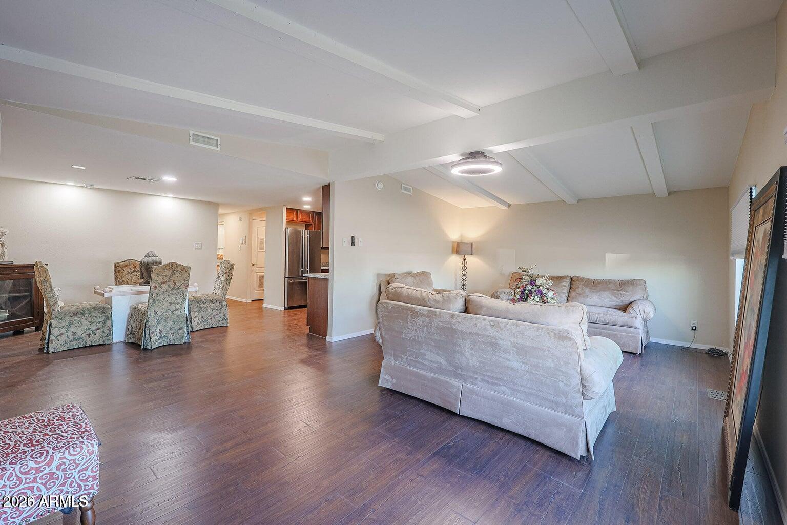 1637 W TIERRA BUENA Lane W