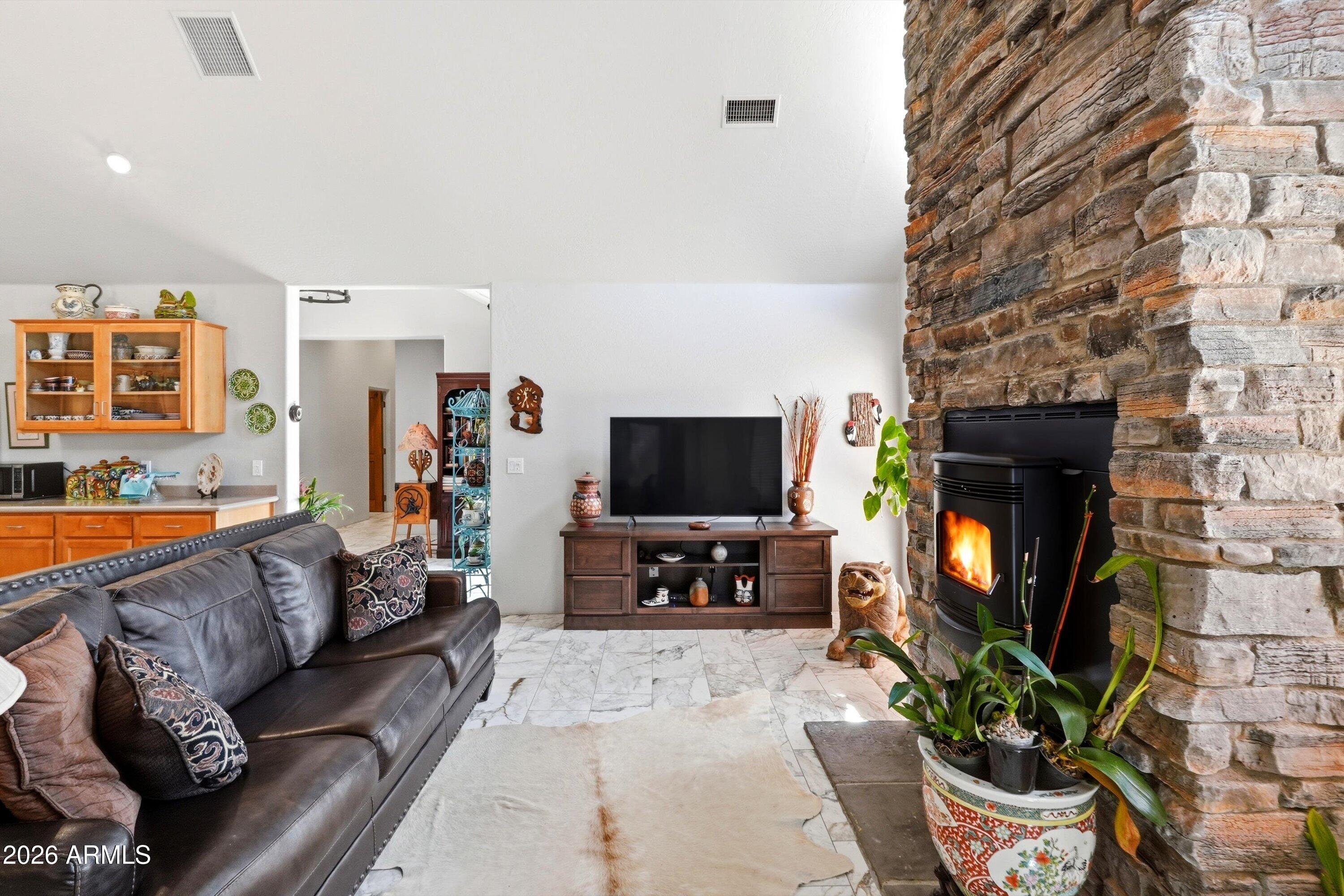 ELK RUN CHAPARRAL PINES - Residential