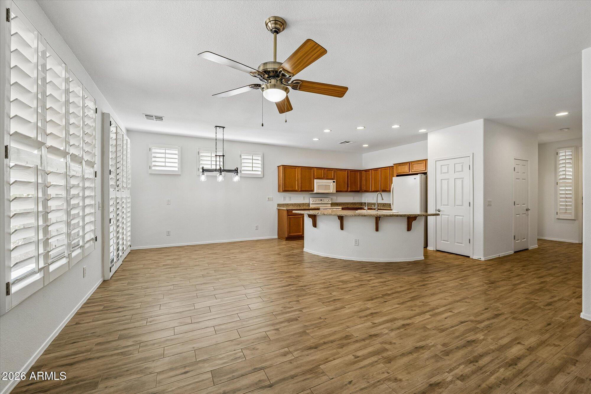 4747 E Narrowleaf Drive