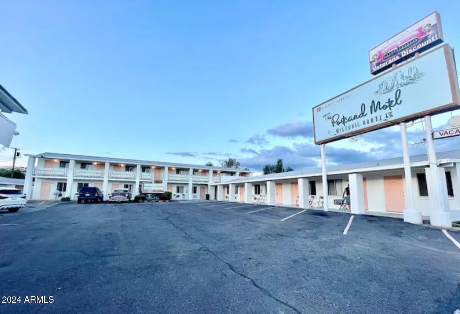 22430 W OLD HIGHWAY 66 --