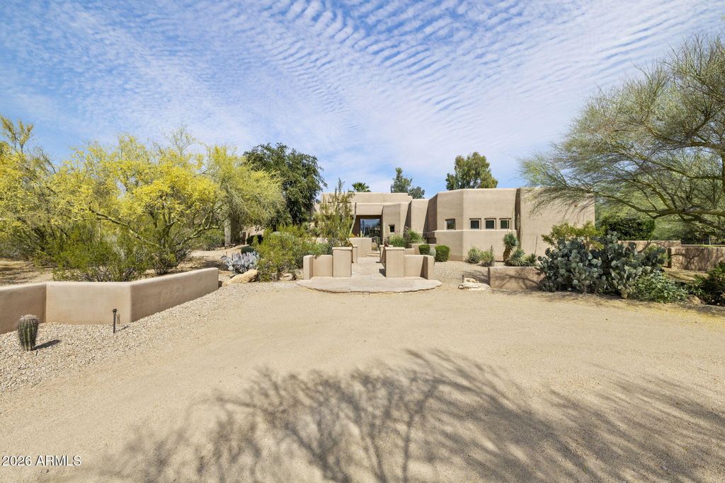 Photo of 8130 E Williams Drive, Scottsdale, AZ 85255 (MLS # 7009161)