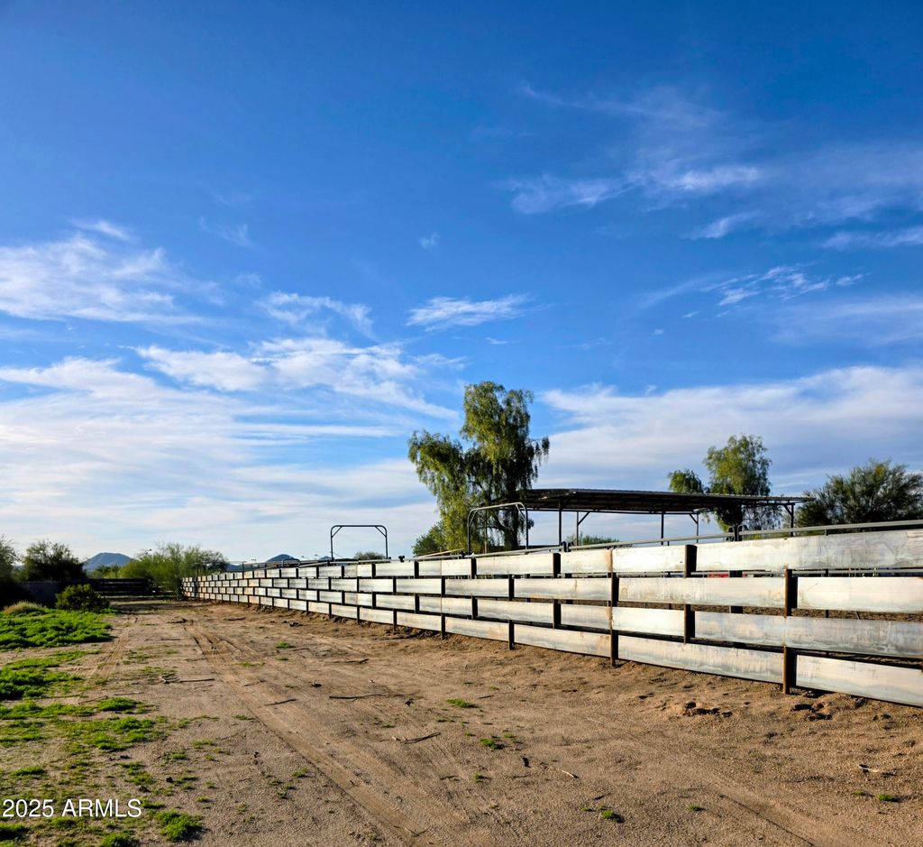 Photo of 4202 E Quail Track Drive #-, Cave Creek, AZ 85331 (MLS # 6978622)