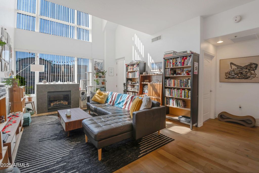 Photo of 17 W Vernon Avenue #621, Phoenix, AZ 85003 (MLS # 6943399)