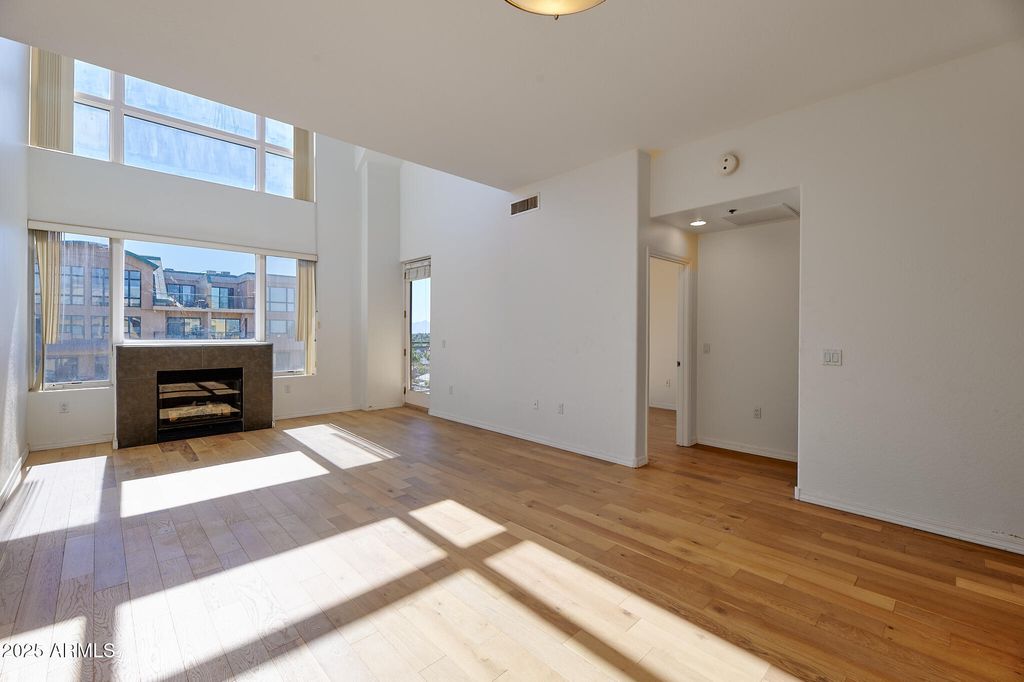 Photo of 17 W Vernon Avenue #621, Phoenix, AZ 85003 (MLS # 6943399)