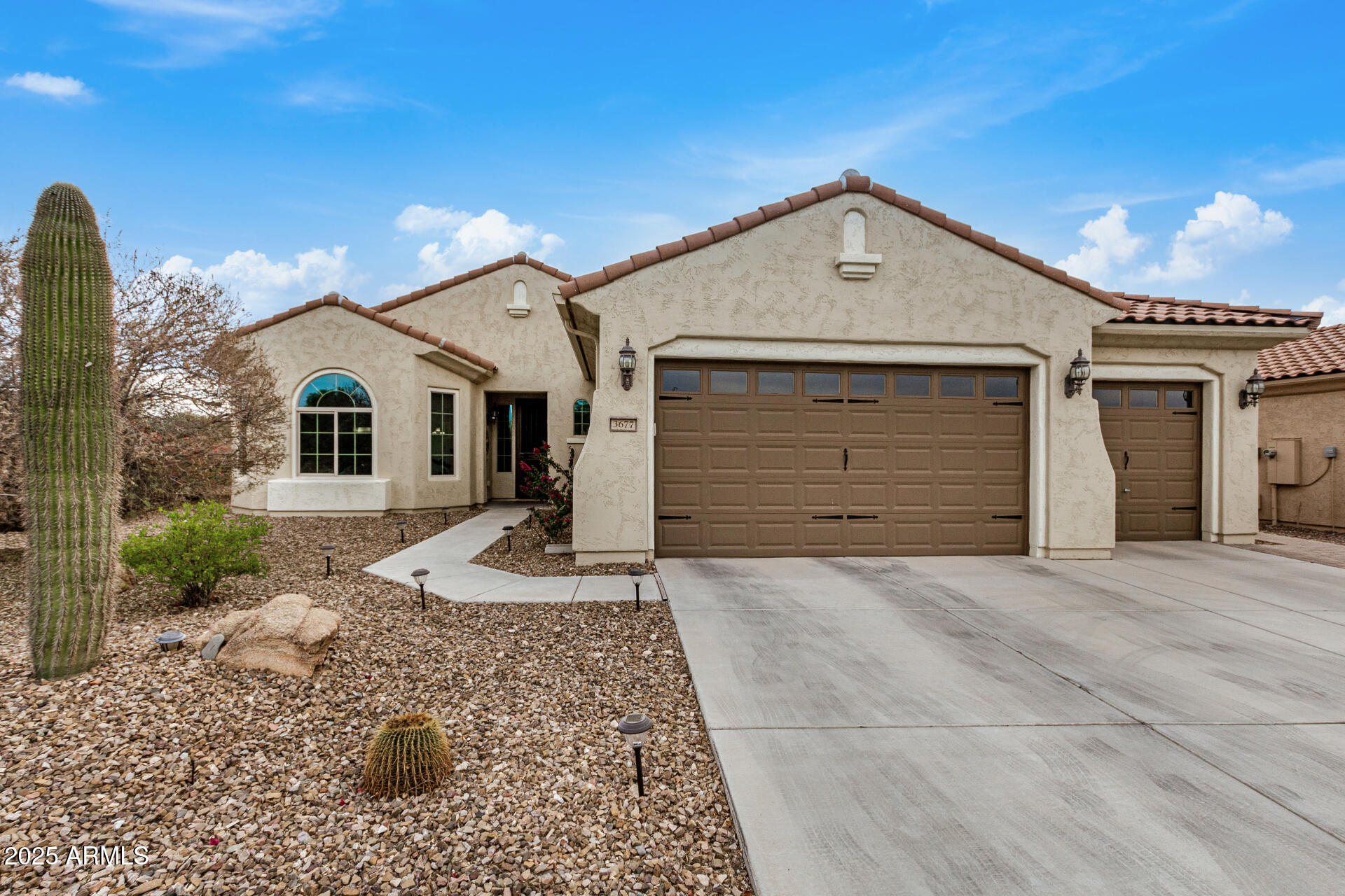 3677 N HUDSON Drive