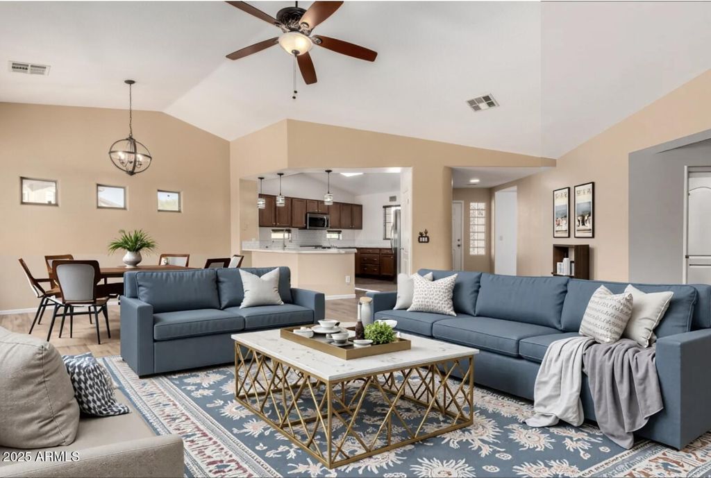 Photo of 1413 E Holiday Drive, Casa Grande, AZ 85122 (MLS # 6927265)