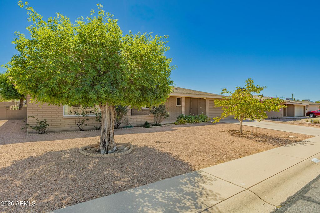 Photo of 6713 E Des Moines Street, Mesa, AZ 85205 (MLS # 6997852)