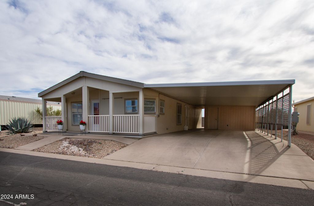 Photo of 3700 S Tomahawk Road #93, Apache Junction, AZ 85119 (MLS # 6962935)