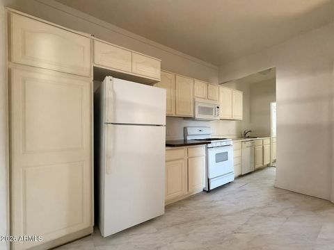 Photo of 1212 E Taylor Street, Phoenix, AZ 85006 (MLS # 7018588)