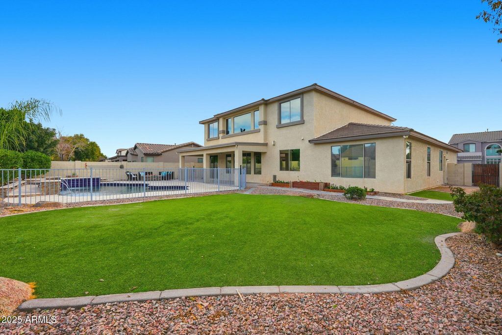 Photo of 3332 E Canyon Way, Chandler, AZ 85249 (MLS # 6961102)